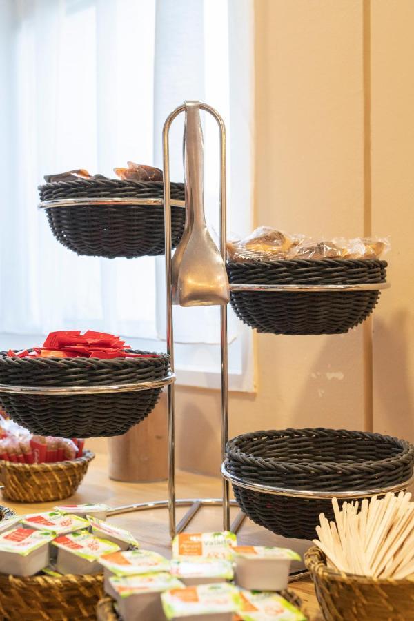 Wink Hotel Juvisy Экстерьер фото