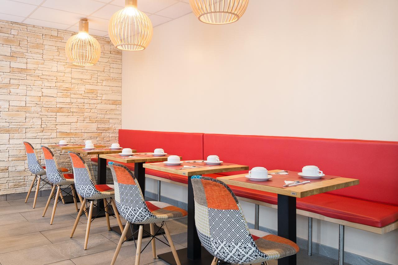 Wink Hotel Juvisy Экстерьер фото